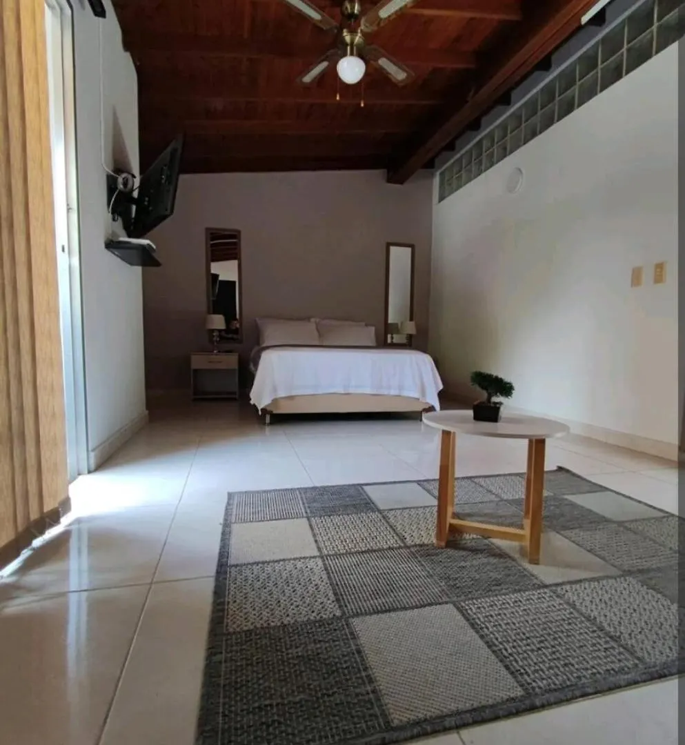 Apartamento Loft A Media Cuadra De La Estacion Floresta Medellín 0*,
