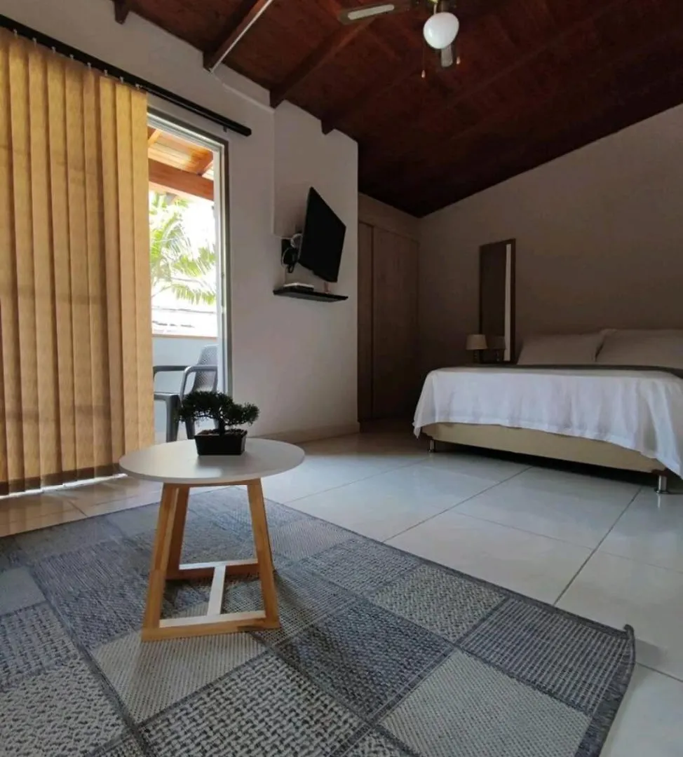Apartamento Loft A Media Cuadra De La Estacion Floresta Medellín