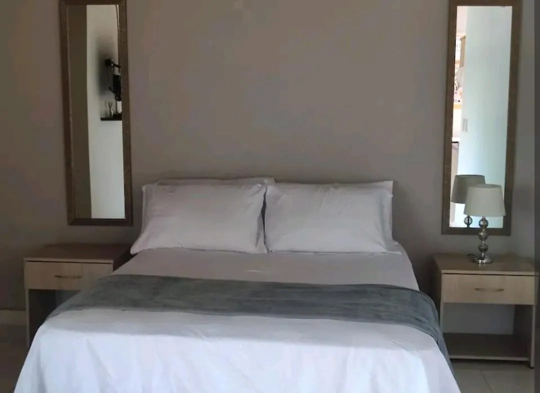 Apartamento Loft A Media Cuadra De La Estacion Floresta 메딜린 0*,
